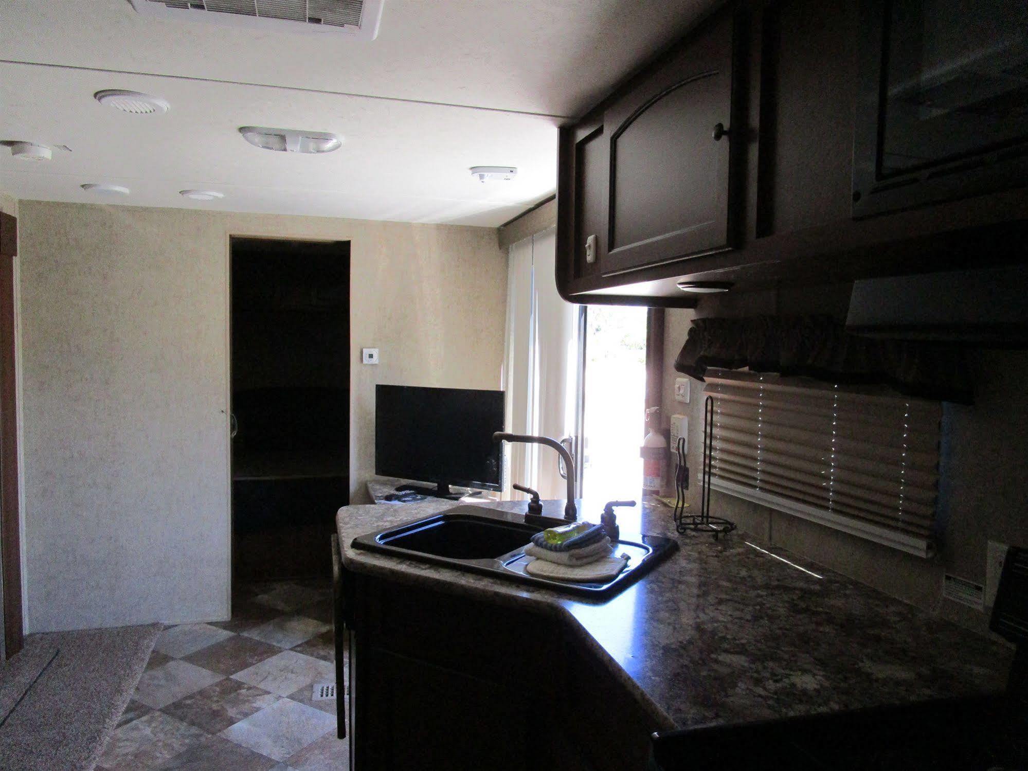 Fiesta Key Rv Resort Premium Room 1 Layton Εξωτερικό φωτογραφία